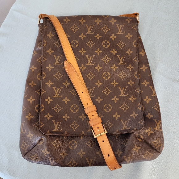Louis Vuitton Handbags - Louis Vuitton Monogram Musette Salsa GM Crossbody